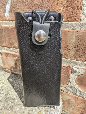 Motorola™ XTS2500/PR1500 custodia in pelle con anelli a D - Immagine 1 di 4