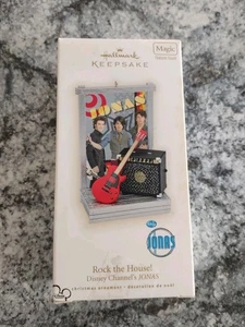 Hallmark Keepsake Ornament Rock the House Jonas Brothers Disney 2009 Funciona - Imagen 1 de 7