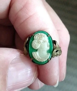 Antiker Tschechoslowakei Czech Antik Grün Glas Kamee Ring Signiert Größe 7 1/2 - Bild 1 von 8