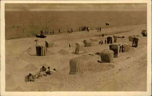 Kolberger Deep Dźwirzyno Polen s/w Echtfoto-AK ~1930/40 KOLBERG Strandkörbe - Picture 1 of 1