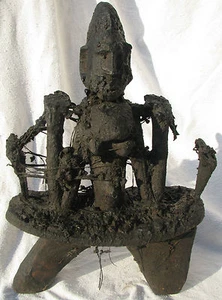 African Sgabello Feticcio DOGON / stool Fetish ritual ‘900 / XXth cm 43x30x16 - Foto 1 di 3