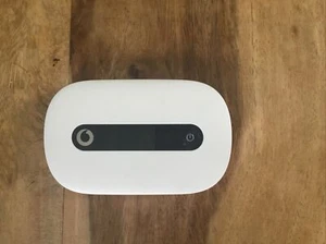 Vodafone Huawei r206 portable 3G mobile wifi hotspot - Picture 1 of 4