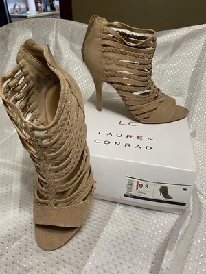 LC LAUREN CONRAD SPUMONI 棕褐色女式拉链高跟鞋 9.5 码带盒 — 第 1/4 张图片