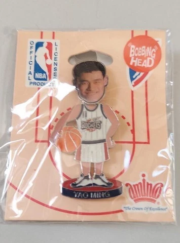 NBA Houston Rockets Yao Ming Bobbing Bobble Head Pin Basketball Sealed OOP NICE! Cover