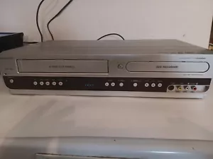 Magnavox ZV420MW8 DVD VCR Combo 4 Head VHS DVD Recorder - Picture 1 of 6
