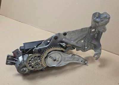 Модуль двигателя заднего подъемного борта пригородный для Chevrolet Tahoe Escalade 2006-2014 годов выпуска 20935205 - Изображение 1 из 4