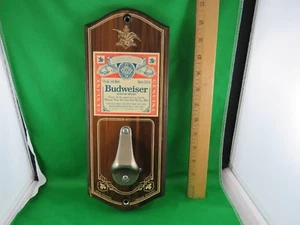 BUDWEISER WOODEN WALL MOUNTED BOTTLE OPENER - Bild 1 von 2