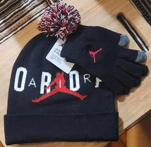 NIKE AIR JORDAN Boys Snow Beanie Hat And Gloves Set Sz. 8/20 Kids Unisex NEW! - Picture 1 of 1