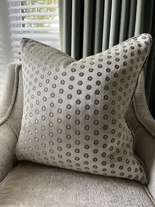 Set of 2 x Luxe Gold and Silver Feather Filled Cushions - Picture 1 of 3