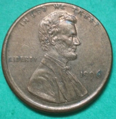 OFF-CENTER LINCOLN MEMORIAL CENT ERROR - Image 1 of 4