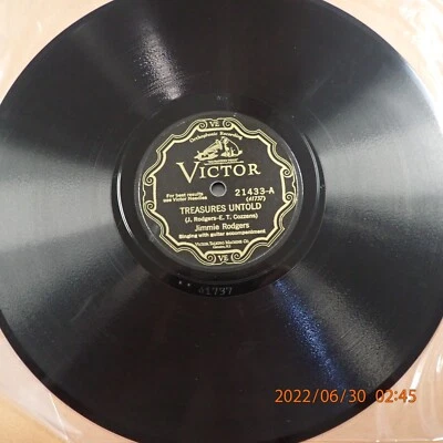 E+ 78 Jimmie Rodgers Victor  21433 Treasures Untold / Mother Was A Lady - Image 1 of 2
