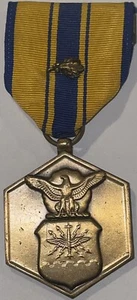 Vietnam Era Air Force Commendation Medal With Oak Leaf - Picture 1 of 2