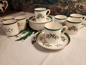 VINTAGE Set of 2 Spode Christmas Tree Coffee Demitasse cup & saucer set ENGLAND - Picture 1 of 4