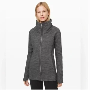 Neu ohne Etikett Lululemon Radiant Jacket II - DESIGNED FOR ON THE MOVE Größe 10 - Bild 1 von 10