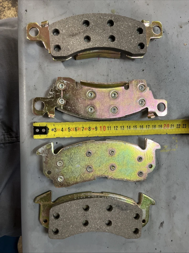 Plaquette Frein GMC Pontiac Oldsmobile Jeep Buick Cadillac  - Immagine 1 di 4