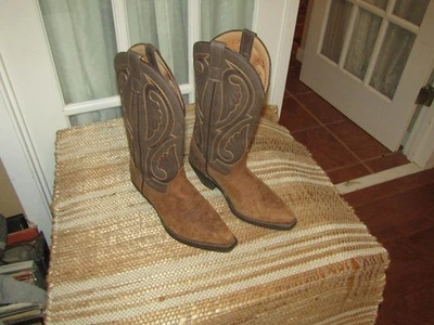 Laredo 5732 Woman’s Snip Toe Cowgirl Westen  Boots Size 6 M - Image 1 of 4