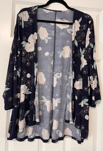Torrid ~ Floral Kimono Women's ~ Open Front ~ 3/4 Sleeve ~ Navy ~ Size 0 - Picture 1 of 7