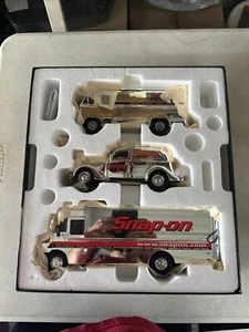 Snap-on 3 Stück Chrom Sammlerstück mt55 1:32 Van 1:24 Stufenwagen 1:34: - Bild 1 von 3