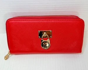 Michael Kors Geldbörse rot mit umlaufendem Reißverschluss und Schlossakzent - zwei Reißverschlussfächer - Bild 1 von 8