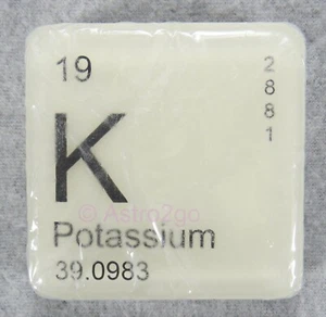 PERIODIC TABLE ELEMENT "K" POTASSIUM NOVELTY HAND BATH SOAP-4 oz JUST BUBBLY NEW - Picture 1 of 6