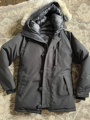 Canada Goose Chateau Parka – Men’s small– black label Real Fur Trim – Authentic - Image 1 of 4