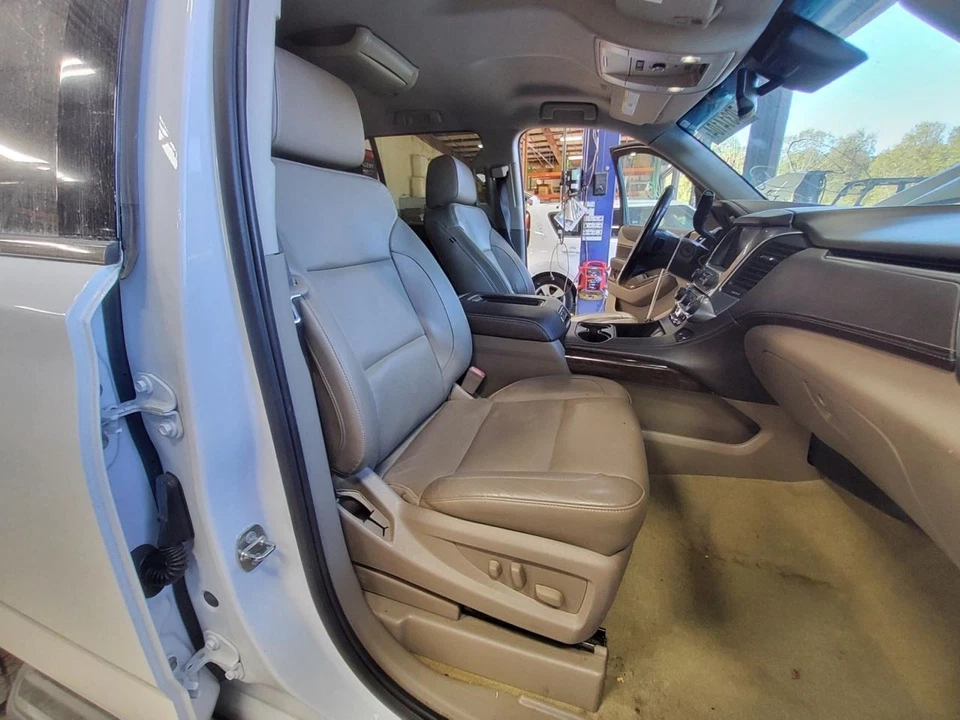 Passenger Front Seat Bucket-bench Seat Opt AN3 Fits 15-20 SUBURBAN 1500 508089 Foto 1 de 1