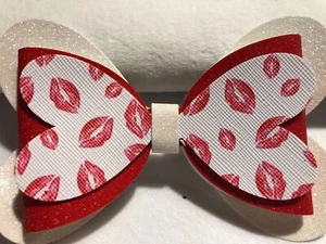 VALENTINE LOVE HEART HAIR BOW WITH KISSES, RED AND WHITE, 4.5" X 3" HOMEMADE - Picture 1 of 4