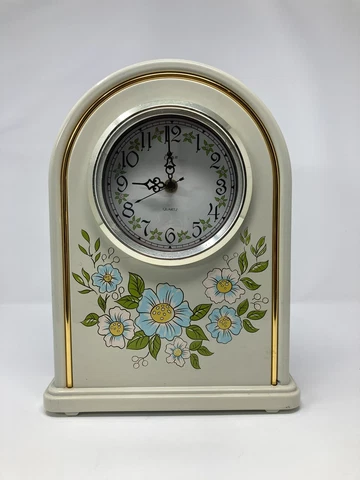 Vintage 1980s  Floral Pastel Colors Table Desk Analog Clock Elgin Takane Quartz Cover