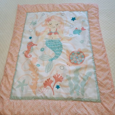 Edredón Cuna 31x40 Pulgadas Sirena Océano Rosa y Blanco Mar Peces Bebé Niña Foto 1 de 4