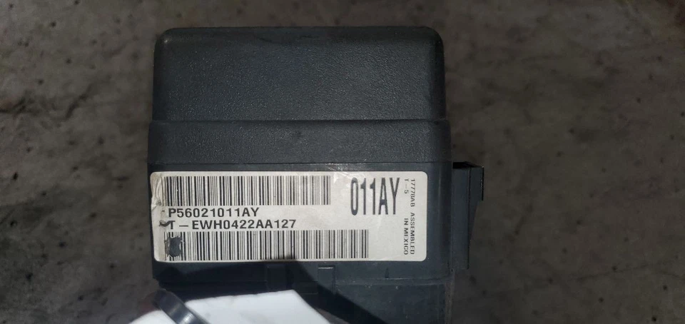 Fuse Box Engine Fits 00-03 DODGE 1500 VAN 1120938 Foto 1 de 4