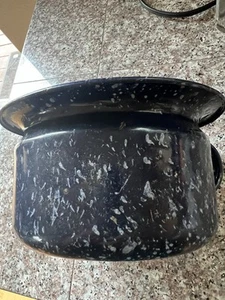 ANTIQUE VINTAGE 1940s GRANITEWARE POTTY ENAMELWARE NURSERY CHAMBER POT Planter - Picture 1 of 3