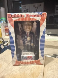 2004 George W. Bush Bobble Dreams Bobblehead New in Original Packaging - Picture 1 of 3