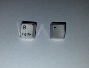 IBM Model F XT KEY CAPS NUMPAD (9 and Minus) 