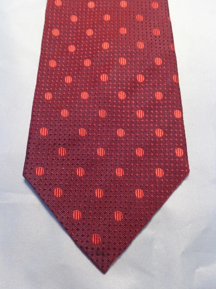 EXPRESS MENS TIE BURGUNDY WITH RED POLKA DOTS 61 X 3.75 - Image 1 of 4