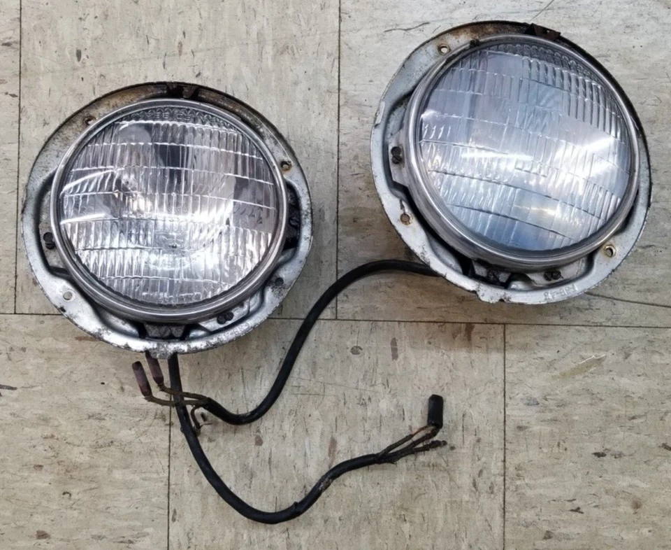 Faros cucharones y anillos 1948 1949 1950 48 49 50 camioneta Ford F1 F2 F3 F4 Foto 1 de 4