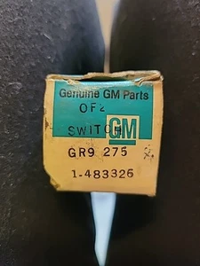 N.O.S. Heater Switch For 1965-66 Chevrolet - Picture 1 of 2