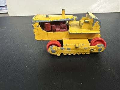 Matchbox King-size Vintage Farm Caterpillar D9 Bulldozer  No 3 Used with wear - Image 1 of 4