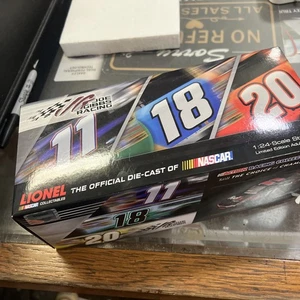 Nascar Action Joe Gibbs Denny Hamlin FedEx 1:24 /612 Camry Fast S/H B3 - Picture 1 of 4