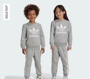New Adidas ADICOLOR CREW SET KIDS. Hoodie and pants. comfortable . Size 4 T. - Picture 1 of 12