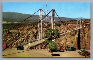 Postcard Royal Gorge Bridge Great Old Cars Canon City Colorado c1950s Unposted - Picture 1 of 2
