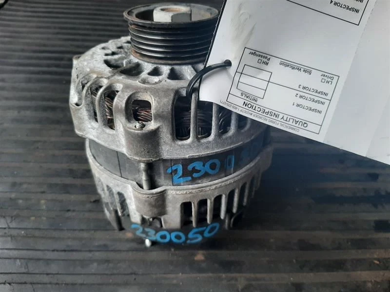 Alternador 145 Amp Opt KG3 07-14 Cadillac Escalade 20881337 Foto 1 de 4