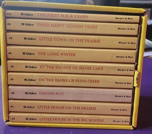 1971 Little House on the Prairie by Laura Ingalls Wilder Complete Box Set of 9 - Imagen 1 de 12