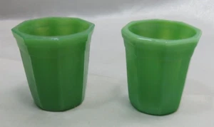 AKRO Slag Agate Glass Child's Set of Two 1-3/4" diameter Green Tumblers 1940s - Picture 1 of 7