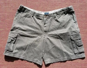 Izod Cargo Shorts Men Size 48 (46) Brown Big & Tall Y2K 8" Inseam Preppy - Picture 1 of 6