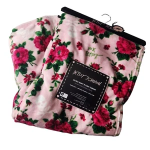 Betsey Johnson Skulls Ultra Soft Plush Throw Blanket Roses Floral Pink - Picture 1 of 9