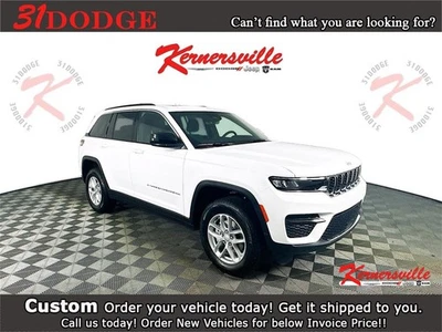 2025 Jeep Grand Cherokee Laredo X 4WD 4dr SUV Heated Seats Sunroof Remote Start - Image 1 of 4