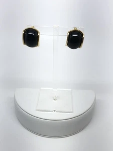 Pendientes de clip vintage Trifari tono dorado cabujón negro llamativo - Imagen 1 de 8
