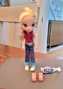 Bratz Kidz Cloe Doll mga + scarpe extra - Foto 1 di 1