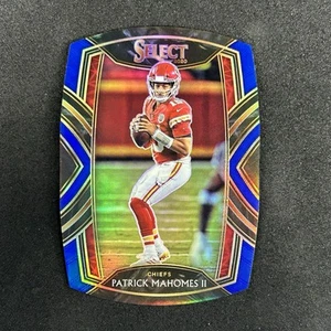 2020 Patrick Mahomes II Panini Select Club Level Blue Prizm Die Cut #202 - Picture 1 of 3