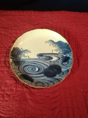 Plato de porcelana japonés azul. Ko-Imari Edo período ondas 1700 raro Foto 1 de 4